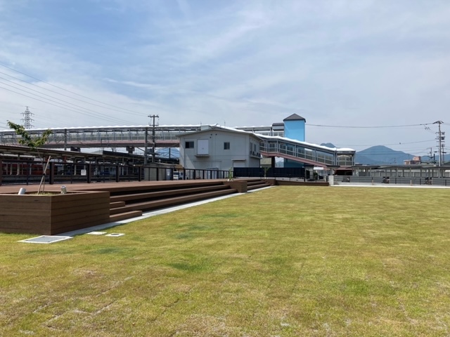 駅前広場写真02