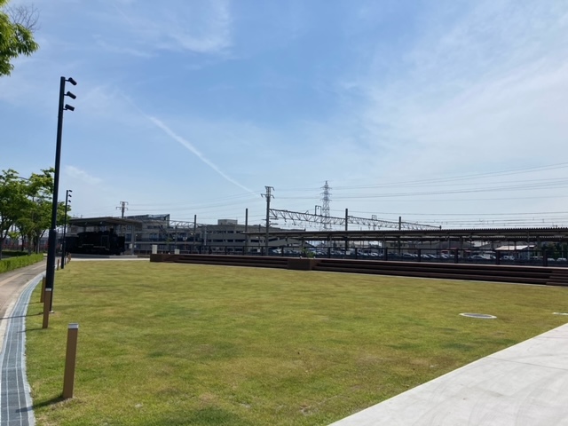 駅前広場写真01